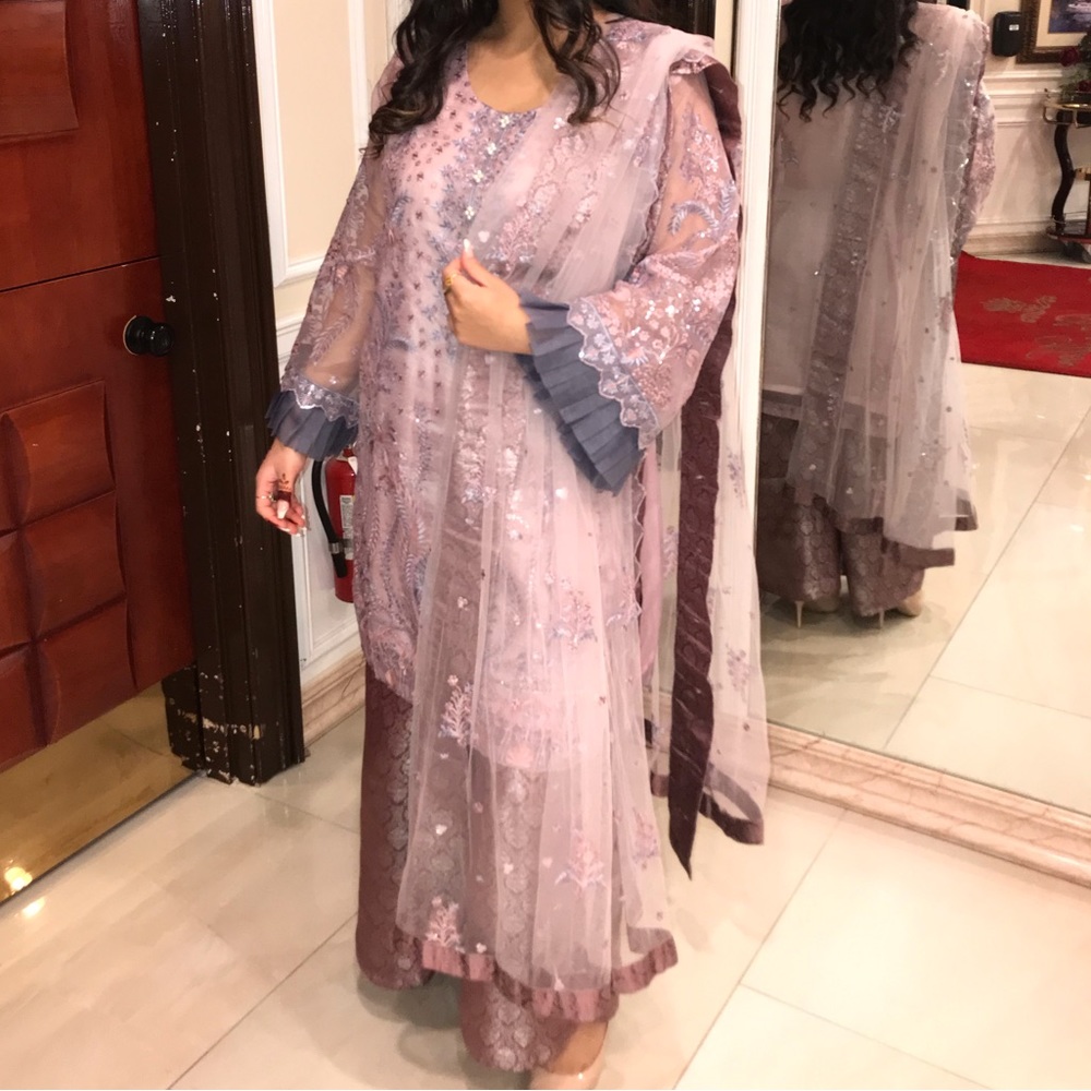 Salwar Kamees Set - Picture 9 of 10